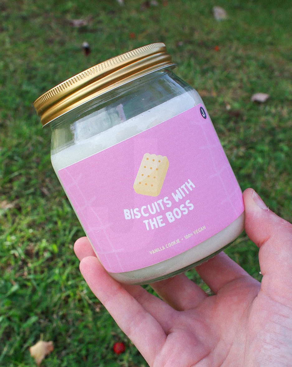 Ted Lasso Candle - Biscuits With The Boss (Vanilla Cookie) - Ted Lasso Inspired Candle