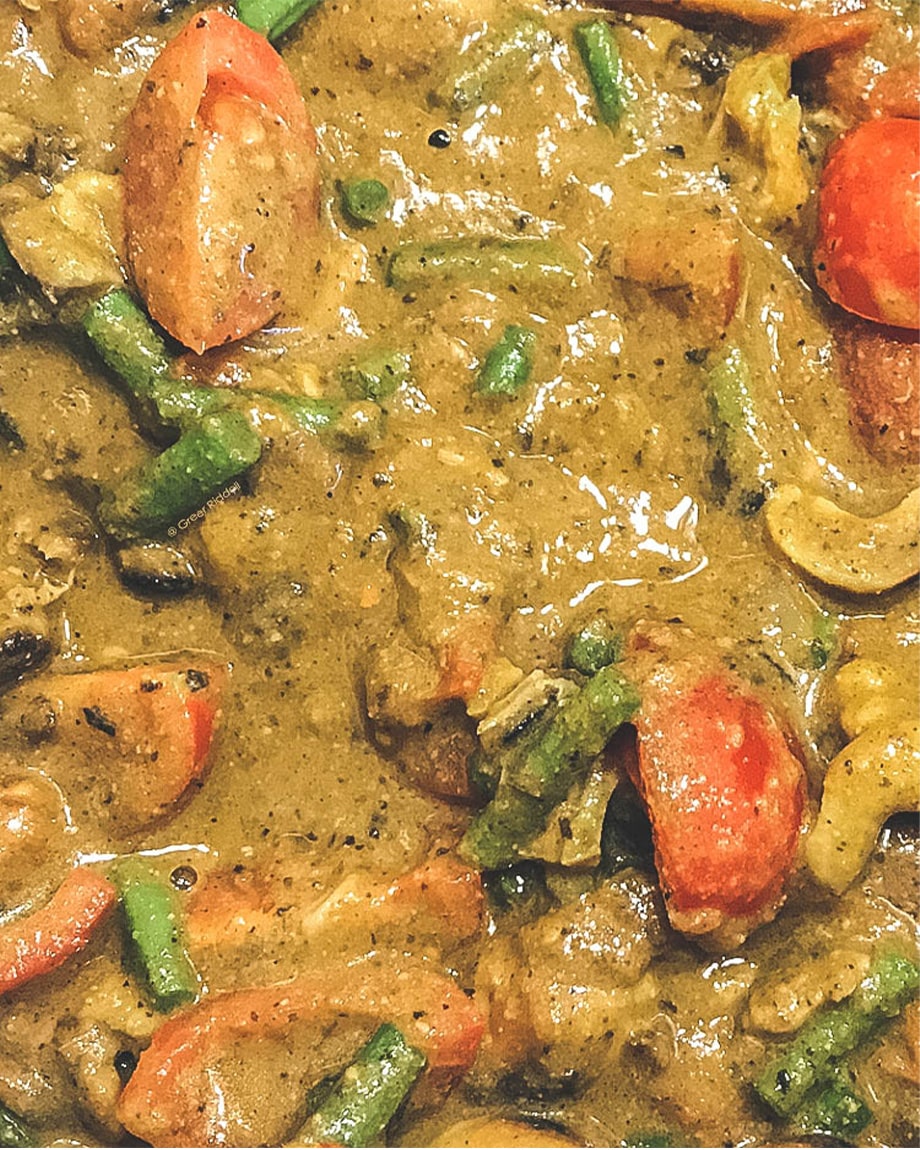 Chicken and Cashew Curry Recipe - Chicken and Cashew Curry Recipe