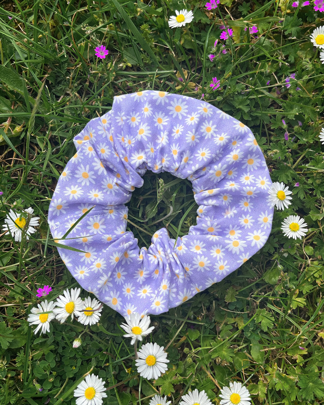 Lilac Ditsy Daisy Scrunchie - Purple Floral Summer Cotton Scrunchies - Purple Daisy Scrunchie