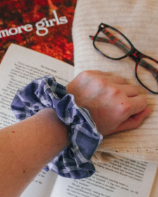 Rory Gilmore's Chilton Uniform Checked Scrunchie - Gilmore Girls Inspired Scrunchie - Stars Hollow Rory Gilmore Scrunchie - Gilmore Girls Inspired Scrunchie