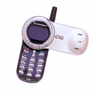 reviewing iconic 2000's cell phones! *razr, blackberry, etc.* 